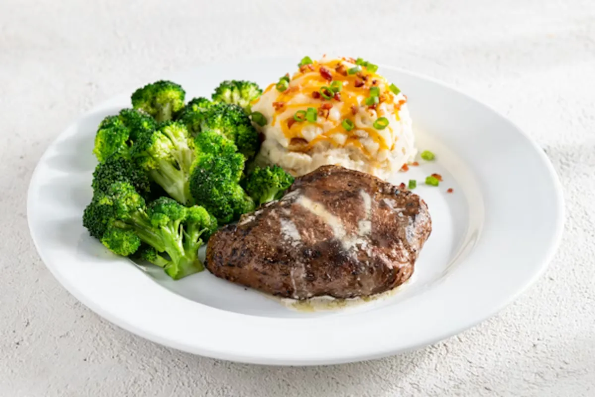 Chili’s Menu Nutrition 15 Classic Sirloin - 6oz